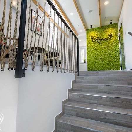 Pokoje Hotelowe Nad Jeziorem Jelen Bytów Exterior foto