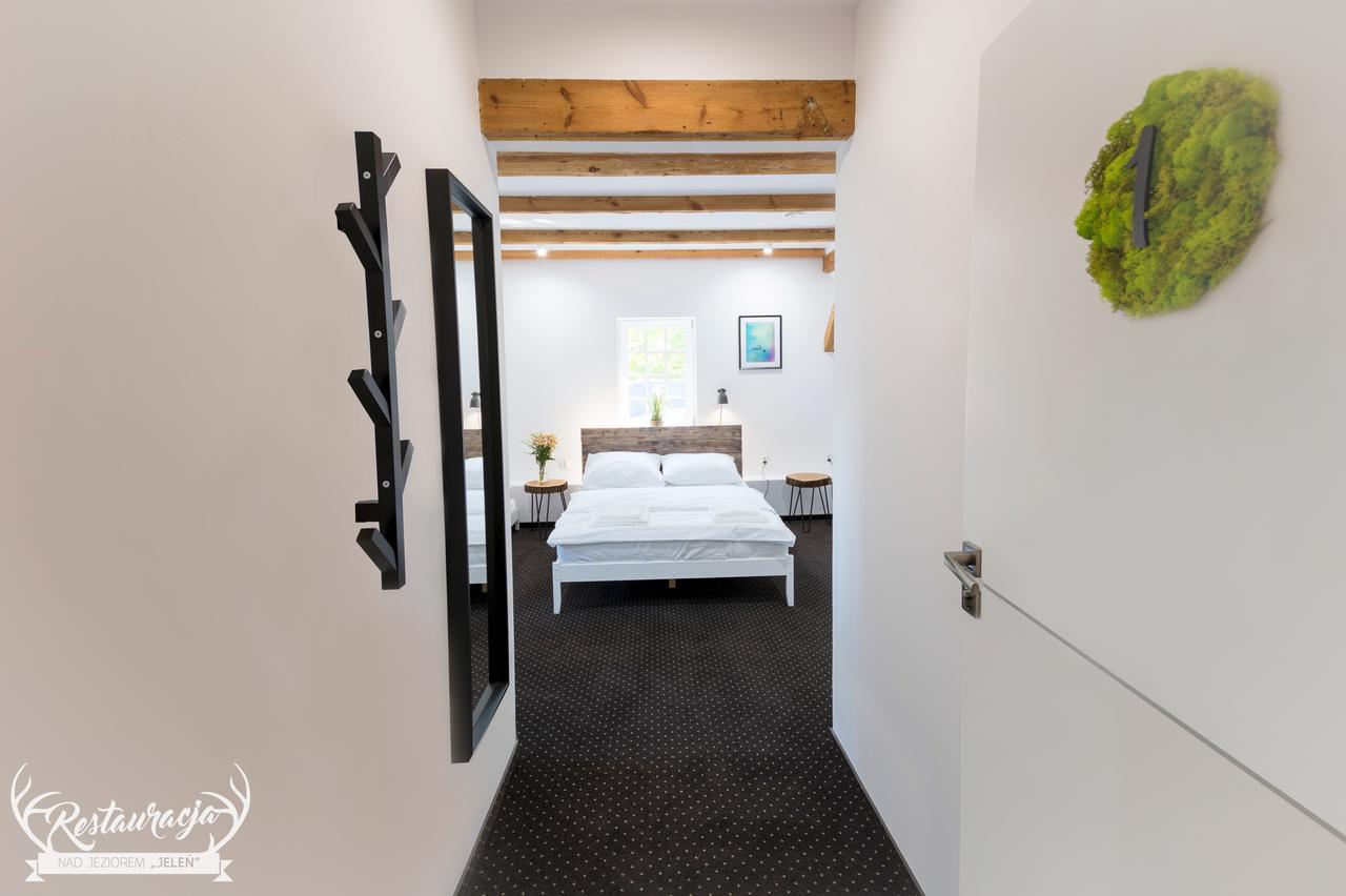 Pokoje Hotelowe Nad Jeziorem Jelen Bytów Exterior foto